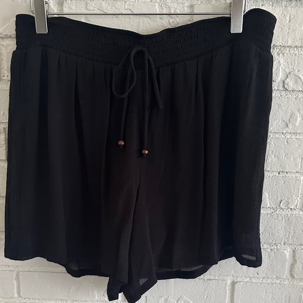 Apt. 9 Women's Black Shorts